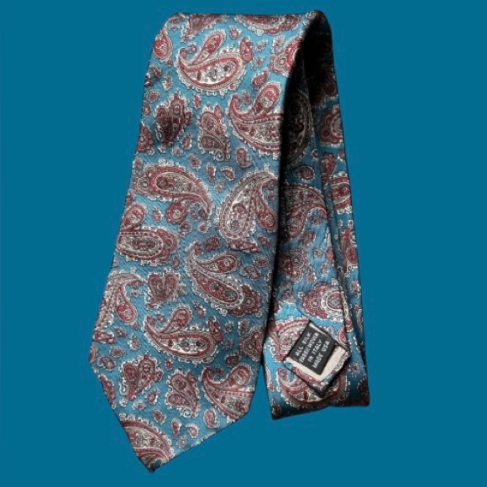 🔥 CHRISTIAN DIOR MONSIEUR! VINTAGE! DESIGNER! STUNNING ALL SILK PAISLEY TIE!